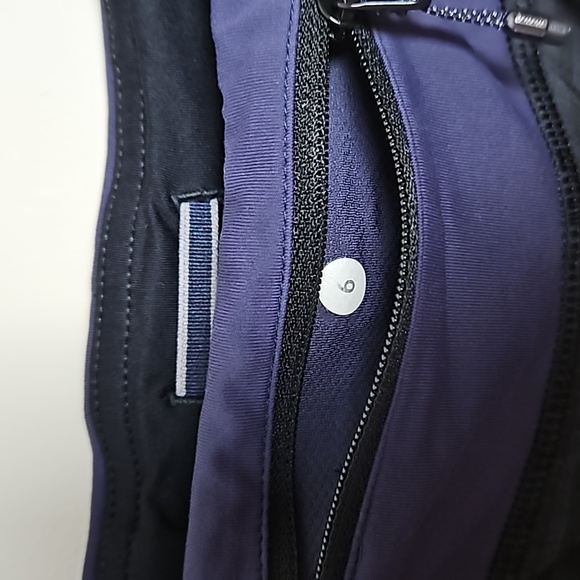 Lululemon shorts - Picture 4 of 4